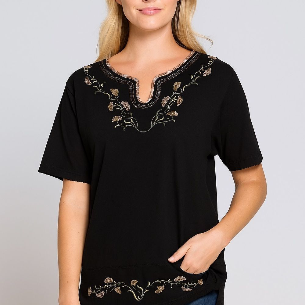 Unik Black Floral Embellished Short Sleeve Blouse